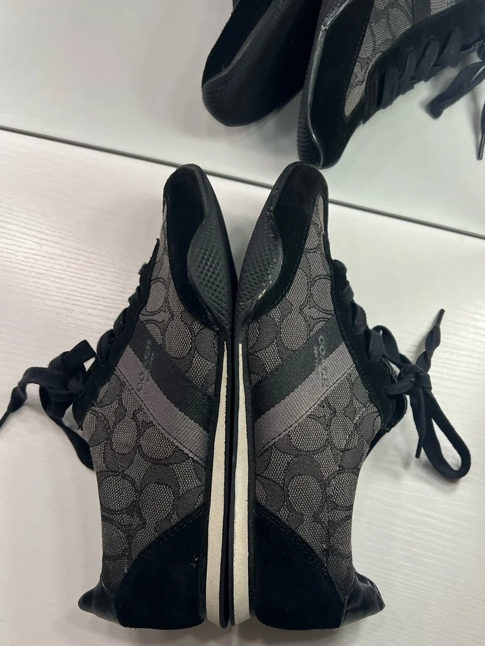 SOLD Coach Gray and Black Signature Logo Lace-aUp Sneakers Size 8